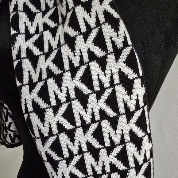 Michael Kors Black and White Logo Scarf - Picture 3 of 5